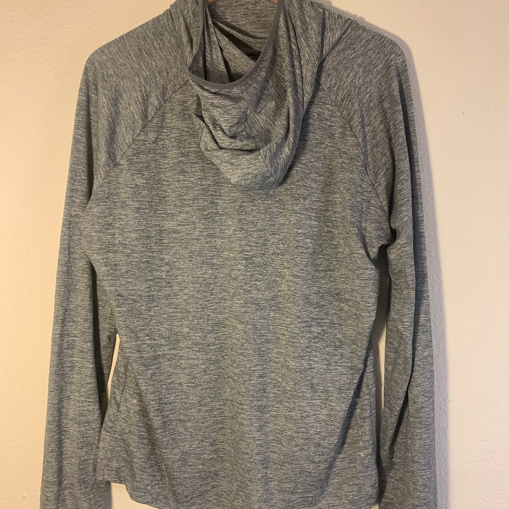 Nike - Size XL - Dri-Fit Pullover with Hood in Heather Grey